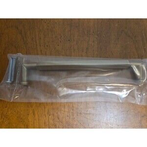 Omnia 9039/153.15  US5 Square Grip Cabinet/Door Pull 6 in. New NIB